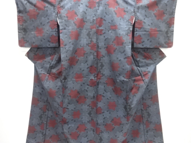 花模様織出し本場泥大島紬着物（5マルキ）